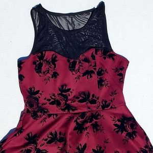 CHARLOTTE RUSSE DARK RED FLORAL DRESS (XL)